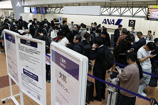Rušení i zpoždění spojů. Problémy Airbusu ochromily letiště po celé Asii