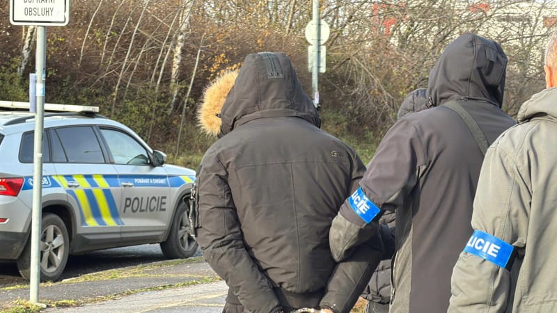 Zásahová jednotka si v Praze došla pro domnělou dvojici zlodějů. Loupit měli o hodinu dříve