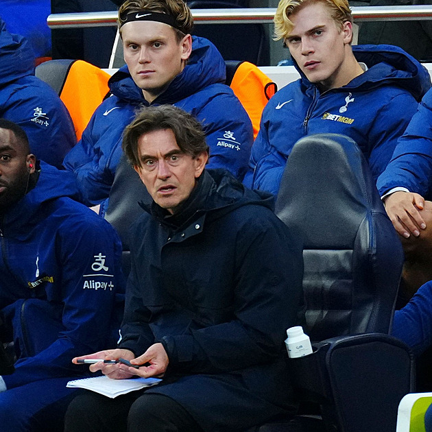 Sólo pro Kinského. Slávisté připravili dvě děkovačky. Kouč: Běhal mi mráz po zádech