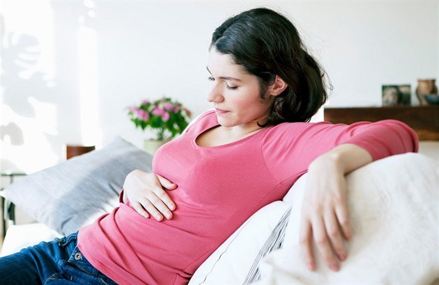 Zažívání o svátcích trpí. Tipy, jak si při potížích ulevit