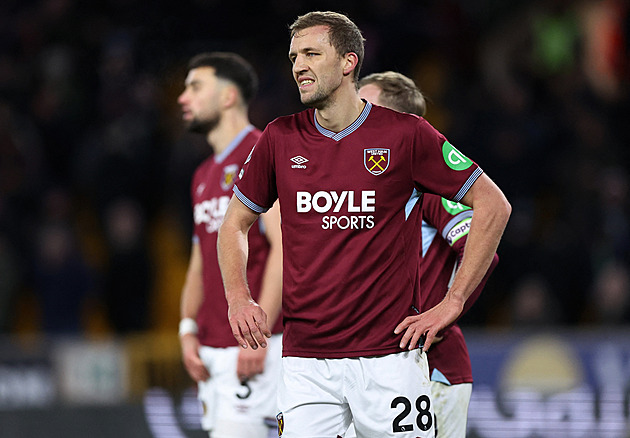 Krejčí vs. Souček: úsměvy i tahanice ve vápně. Vyhne se alespoň jeden sestupu?