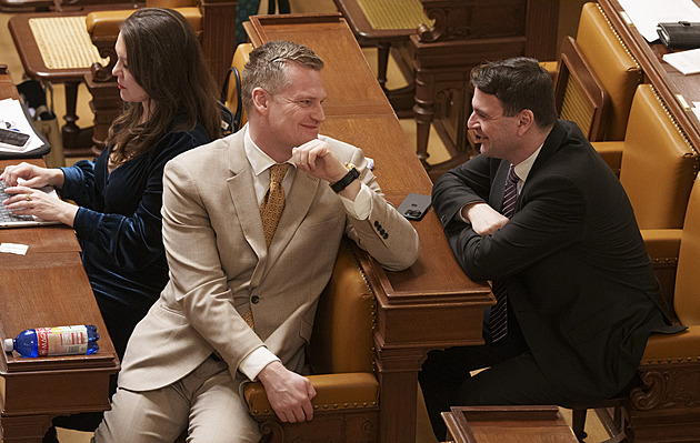 Turek bude mít na ministerstvu pracovní smlouvu nebo dohodu. Nezákonné, tvrdí Jurečka