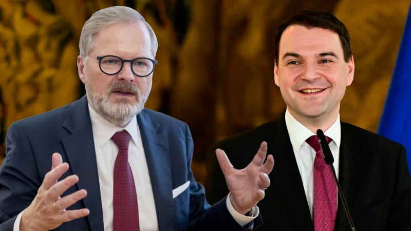 Fialovi nevypli teletext, jeho řeči nikoho nezajímají, kritizuje expremiéra Macinka