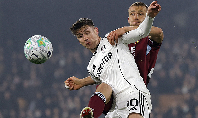 Zvládne Souček záchranářskou misi? Anglii baví i vyrovnaný boj o titul a poháry