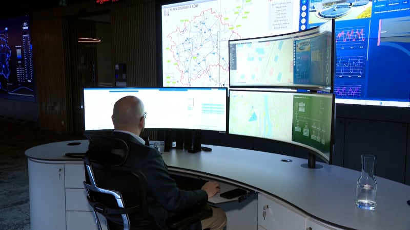 Pražské vodovody a kanalizace mají nový dispečink. Pozná, kdy vstáváte nebo jdete do sprchy