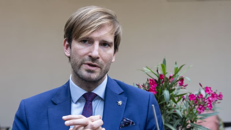 Vojtěch: Mrzí mě, že je z očkování politická diskuse. Jeho zpochybňování může být rizikové