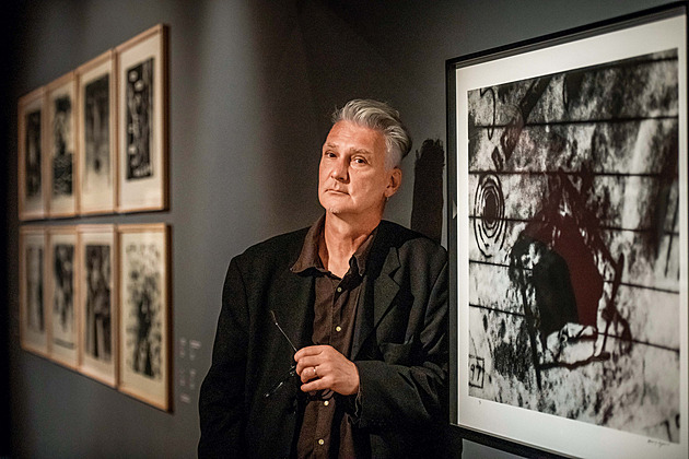 Jak ruská invaze i Epstein ovlivňují umění. Kurátor DOXu o úpadku vnímání i cenzuře