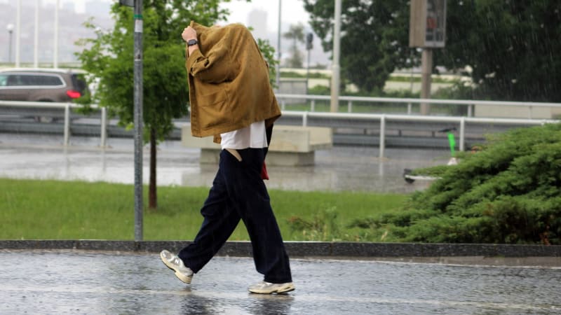 Bouřky a déšť udeří už za pár hodin. MAPA ukazuje, jak zasáhnou Česko