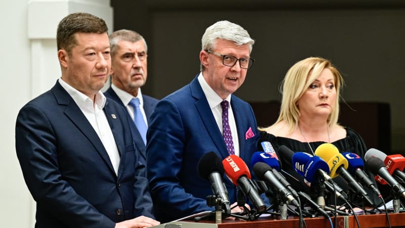 Vláda chce prohlubovat vztahy s Pekingem. V koalici se mluví hned o dvou cestách do Číny