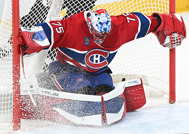 Gólman Dobeš držel Montreal ve hře, v prodloužení ale opět slavila Carolina