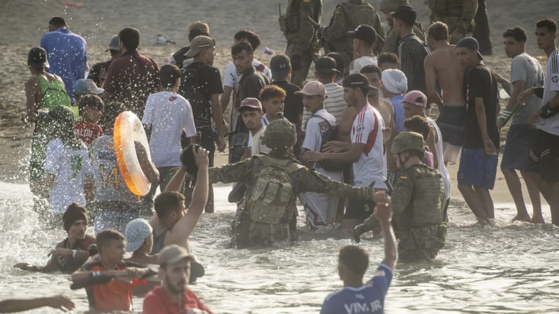 Ceuta: 10 otázek a odpovědí. Přijde další invaze migrantů a mohou se dostat až do Evropy?