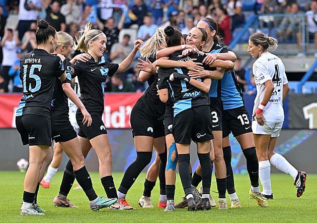 Fotbalistky Liberce vyhrály před rekordní návštěvou, Sparta si Ligu mistrů nezahraje