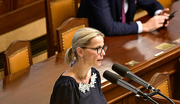 Poslanci musí znovu hlasovat o novele stavebního zákona, kterou vrátil Senát
