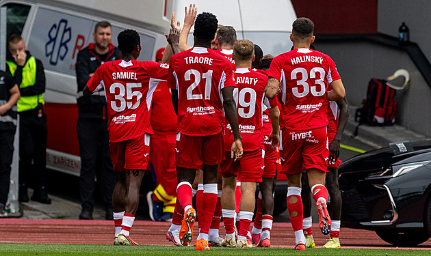Baník - Pardubice 1:2, hosté mají první ligovou výhru, trefili se Drchal s Tankem