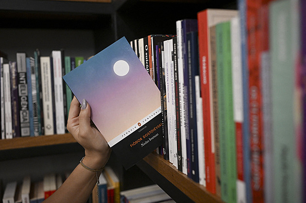 Dostojevského dílo trhá rekordy v prodeji. Vlnu popularity jim zajistil TikTok