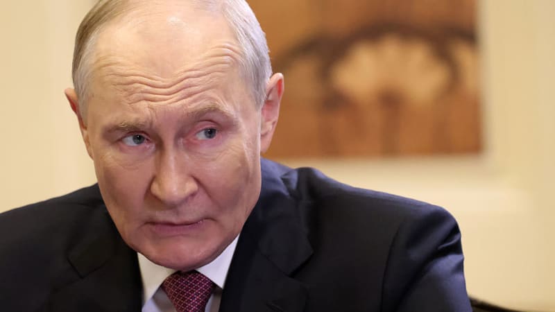 Putin stále více riskuje, varují představitelé NATO. Evropa řeší, jak reagovat