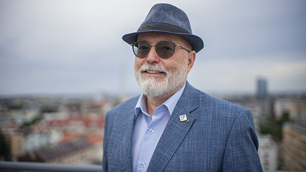Město musí požadovat u nové výstavby co největší parkoviště, říká olomoucký lídr SPD