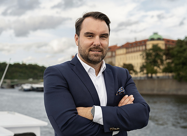 Sucho, mráz, kroupy. Živly decimují české zemědělství. Jak ho chránit? Expert vypráví