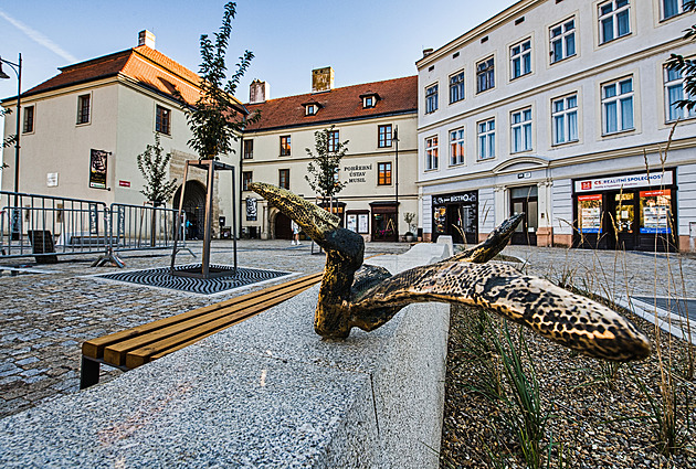 Po roční opravě se ve Znojmě otevřela historická část náměstí Svobody