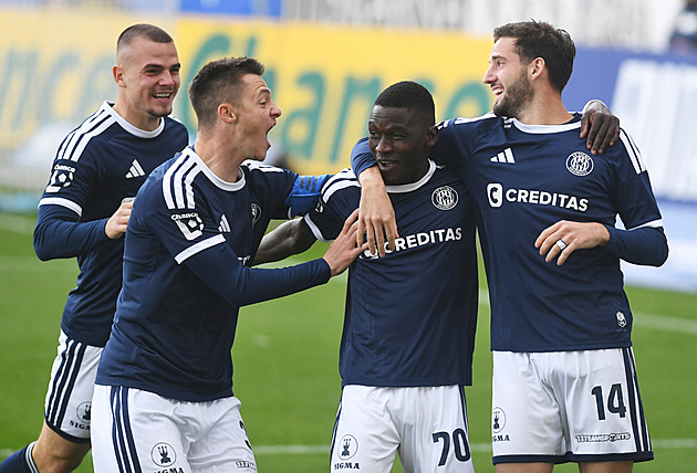 ONLINE: Teplice - Olomouc 0:1. Skóre otevřel Ghali, hosté ale hrají v deseti