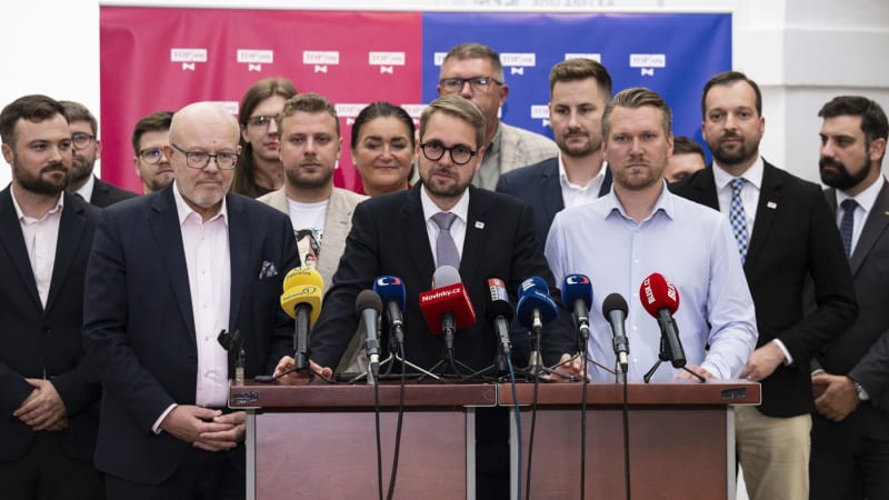 KOMENTÁŘ: TOP 09 zaspala dobu a směřuje k zániku. Další ranou je ponížení od KDU-ČSL