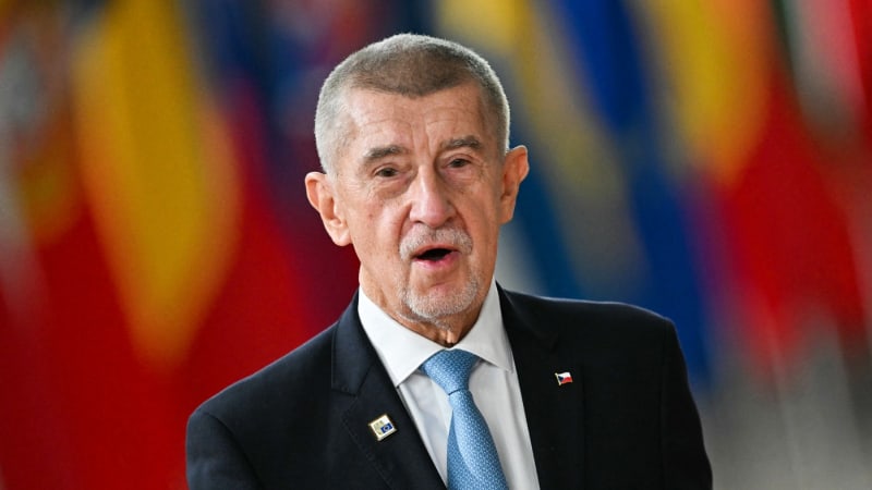 Babiš: Mám informace, že téma poplatků bude 17. listopadu zneužito. Návrh nestáhnu